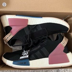Adidas NMD_R1.V2J women sneakers size 5 US brand new in box